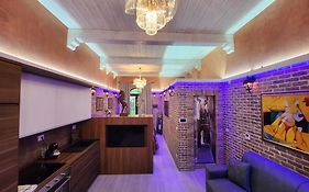 *****The Imperial Suite******